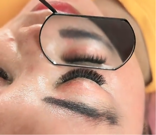 eyelash extension glam look